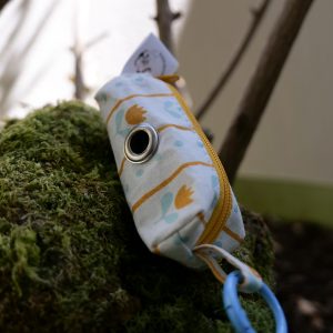 etui-sac-a-crottes-fleur