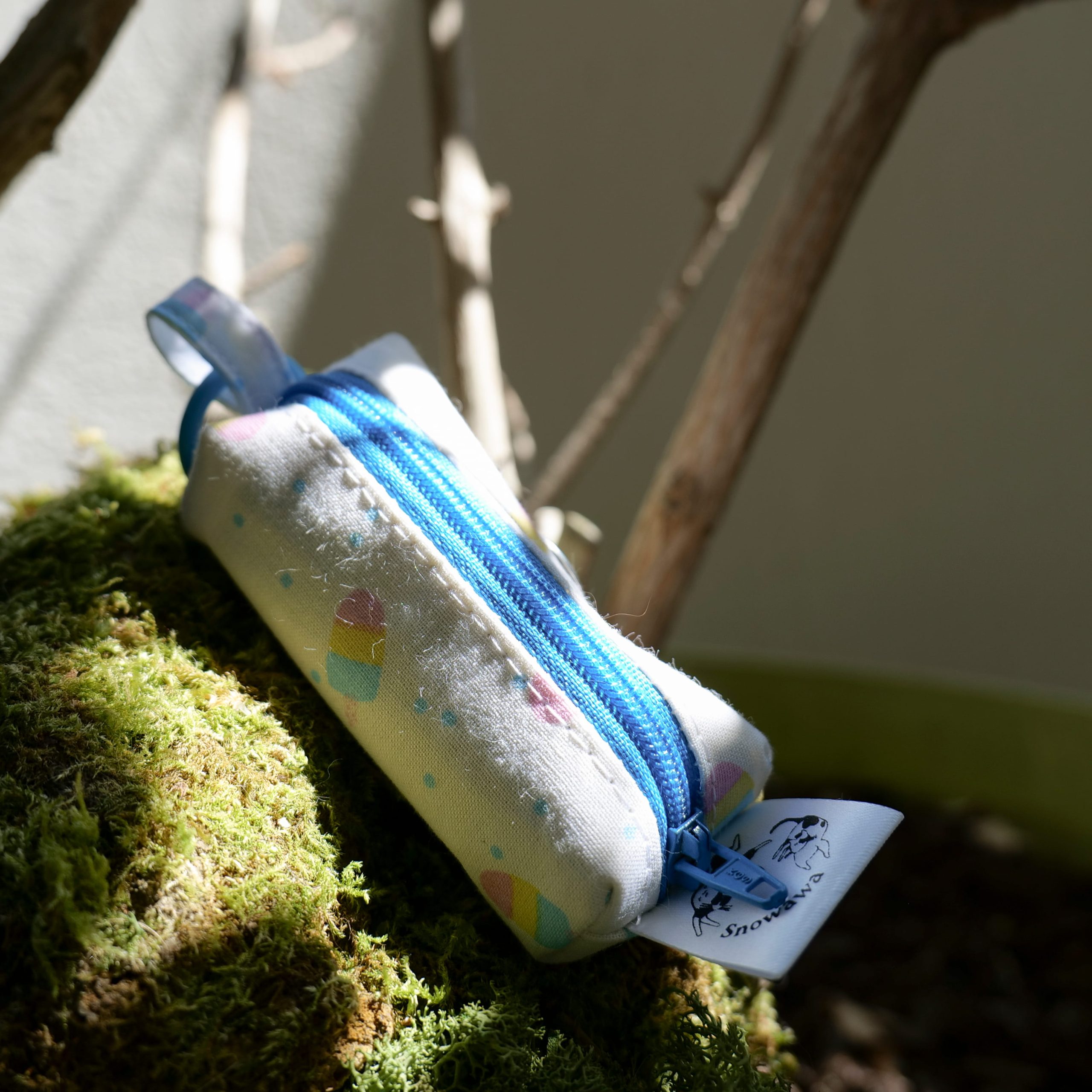 Etui sac à crottes - Glace – Image 2