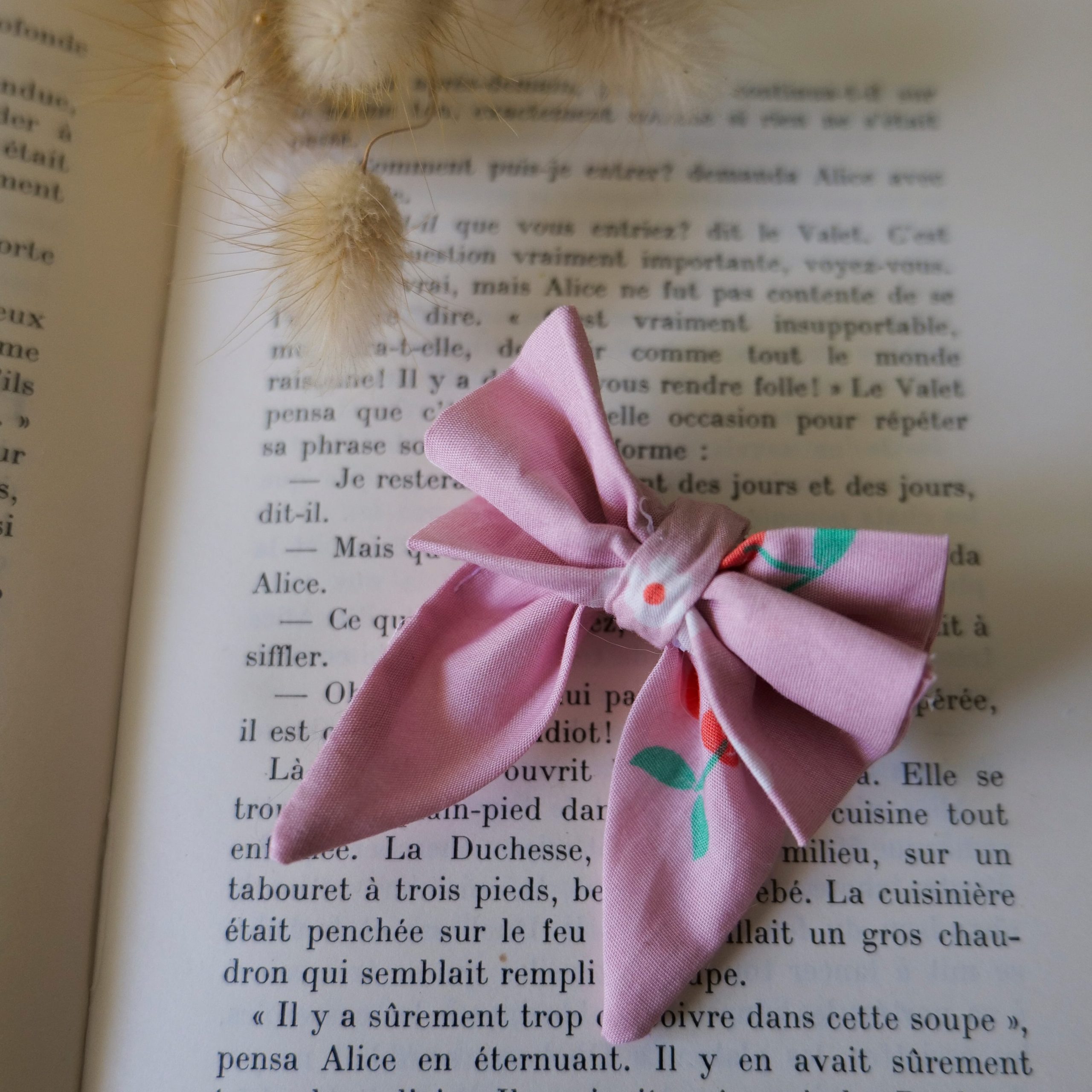 barrette-noeud-de-promesse-cerise