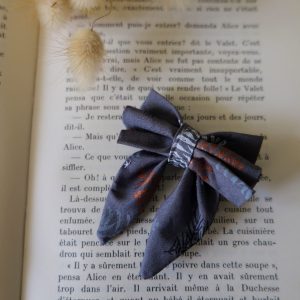 barrette-noeud-de-promesse-pomme-de-pin