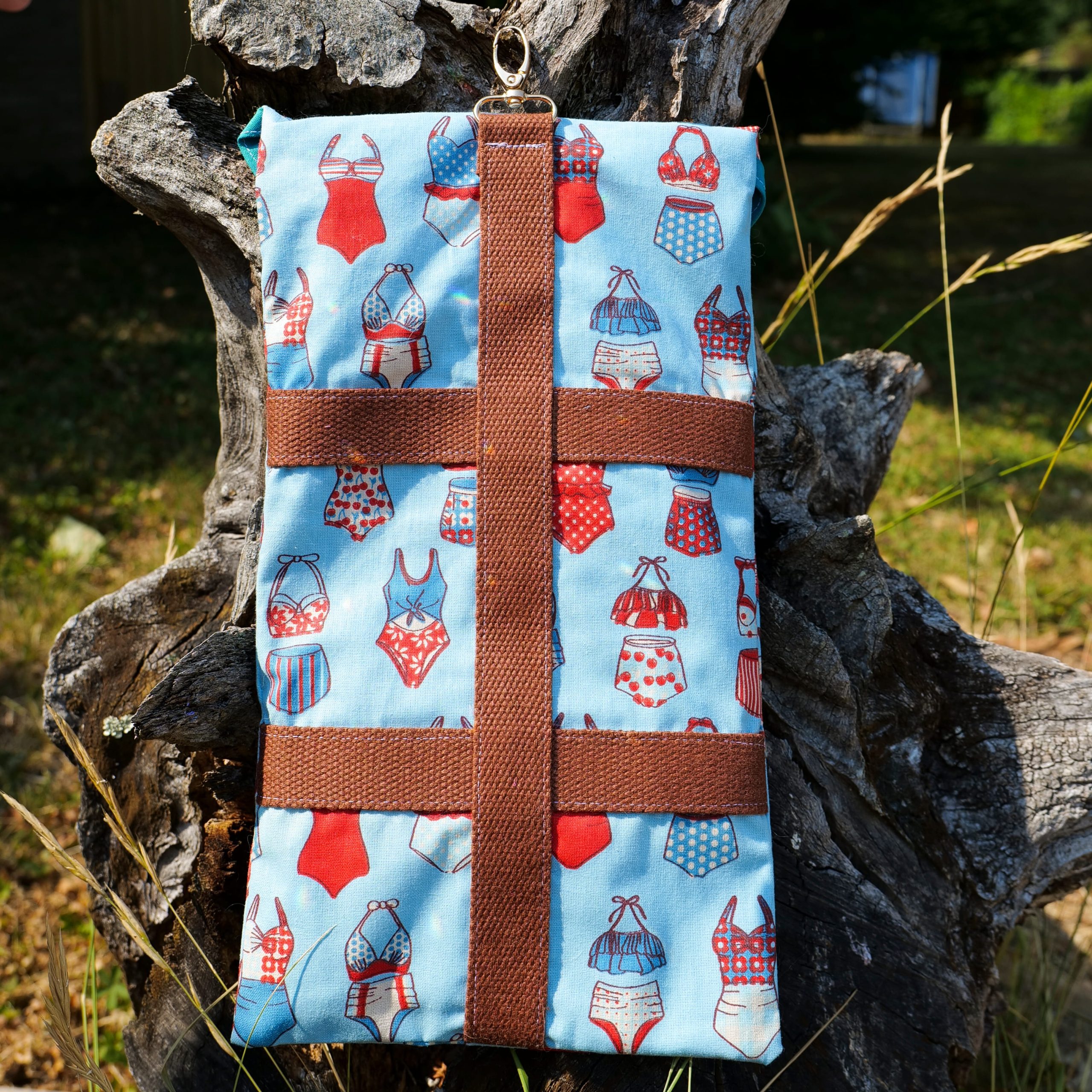 Pochette géante - Maillot de bain – Image 5