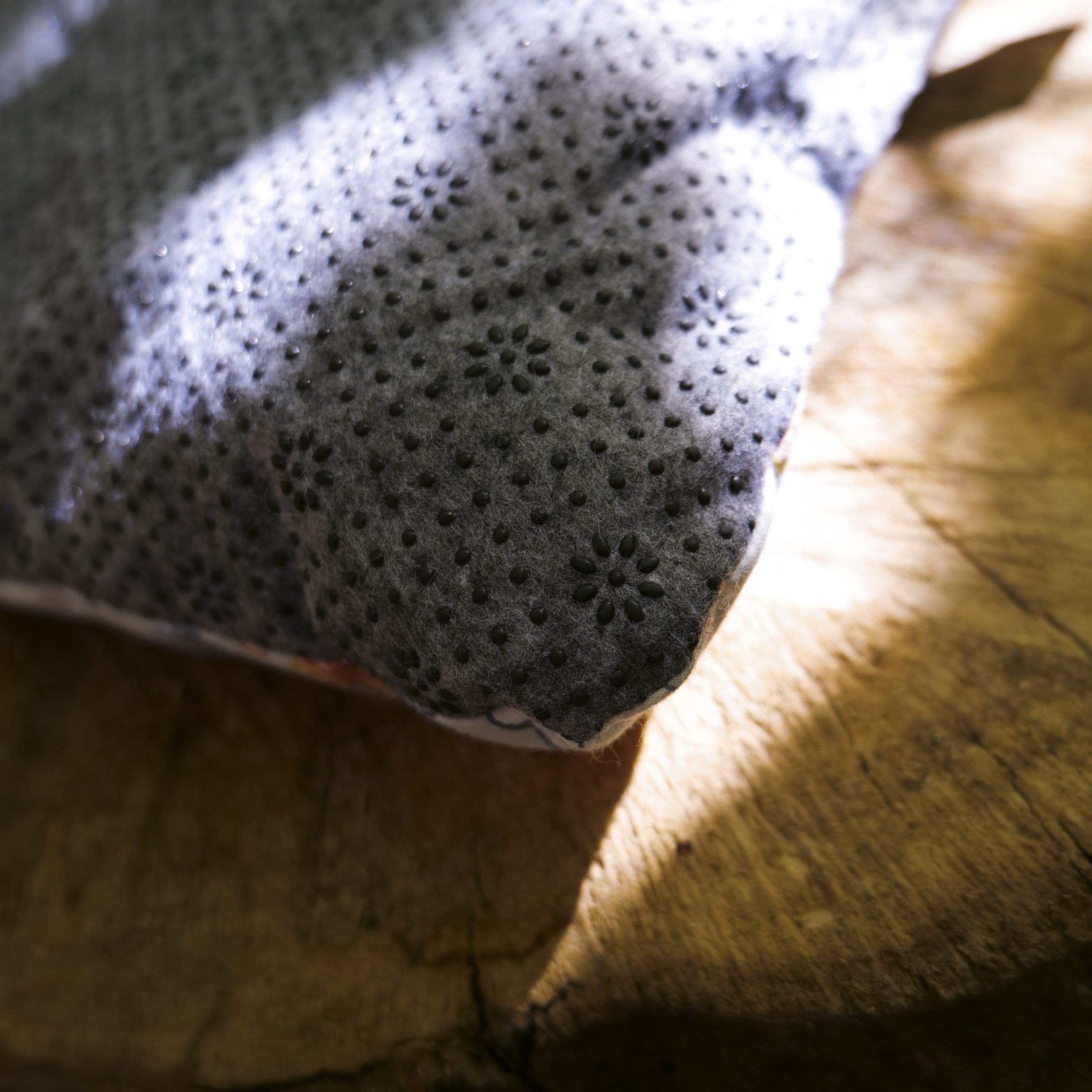 Coussin antidérapant - Lapin Japon – Image 7